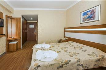 Santa Marina Hotel 3*