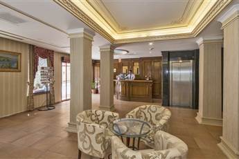 Santa Sophia Hotel 3*