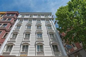 Santa Sophia Hotel 3*