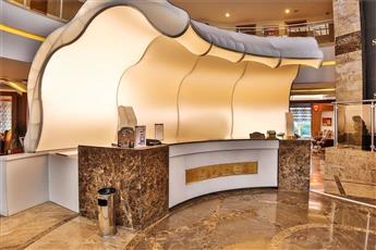 Saturn Palace Resort 5*