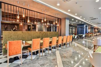 Saturn Palace Resort 5*