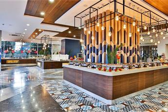 Saturn Palace Resort 5*