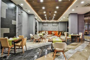 Saturn Palace Resort 5*