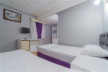 Sayanora Hotel