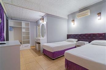 Sayanora Hotel