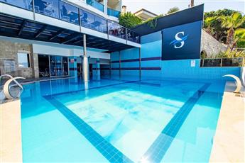 Scala Nuova Beach Hotel 4*