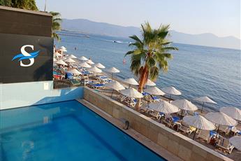 Scala Nuova Beach Hotel 4*