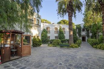 Sea Side Beach Club 3*