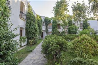 Sea Side Beach Club 3*