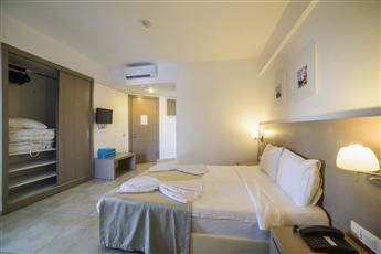 Sea Side Beach Club 3*