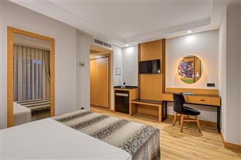 Sealife Buket Beach & Resort 5*