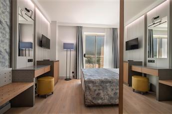 Sealife Kemer Resort 5*