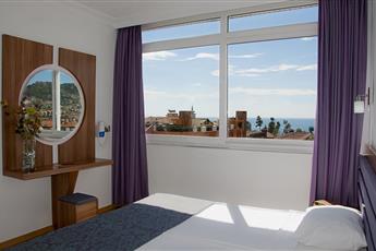 Sealine Hotel