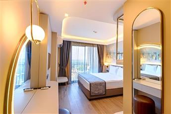 Seaphoria Beach Resort Hotel - Adult Friendly +12