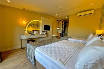 Seaphoria Beach Resort Hotel - Adult Friendly +12