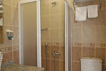 Selenium Hotel
