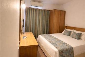 Selenium Hotel