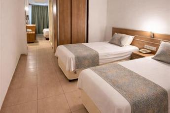 Selenium Hotel