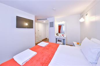 Senatus Hotel 3*
