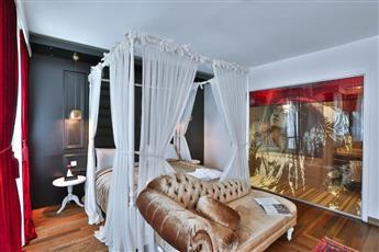 Senatus Hotel