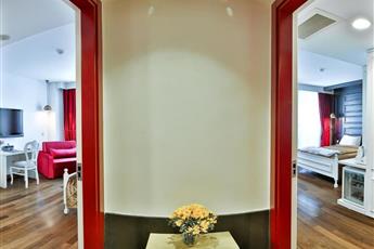 Senatus Hotel