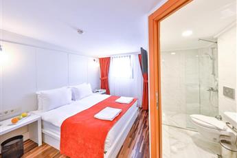 Senatus Hotel