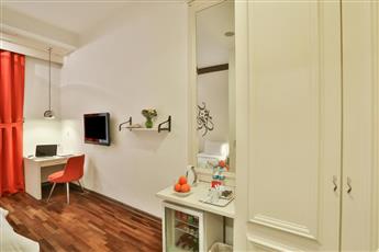 Senatus Hotel