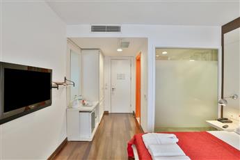 Senatus Hotel