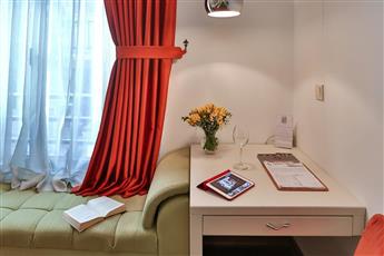 Senatus Hotel