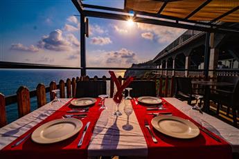 Senza Garden Holiday Club