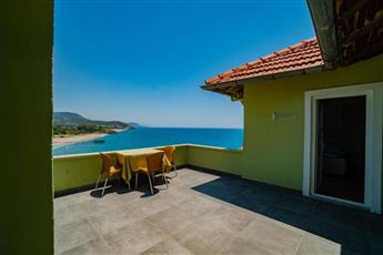Senza Garden Holiday Club