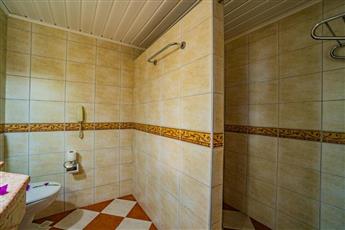 Senza Garden Holiday Club