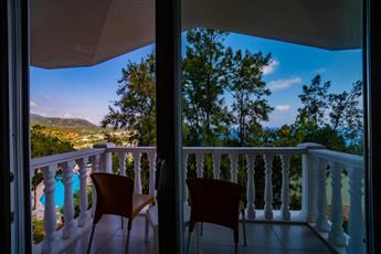 Senza Garden Holiday Club
