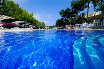Senza Garden Holiday Club