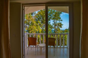 Senza Garden Holiday Club