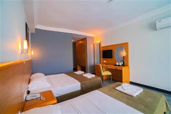 Senza Hotels Grand Santana Hotel