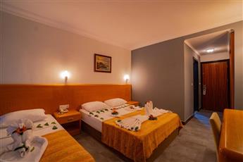 Senza Hotels Grand Santana Hotel