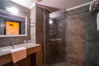 Senza Hotels Grand Santana Hotel