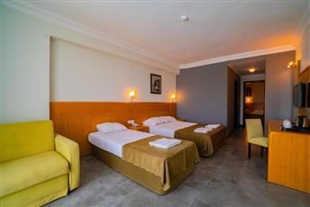 Senza Hotels Grand Santana Hotel