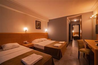 Senza Hotels Grand Santana Hotel