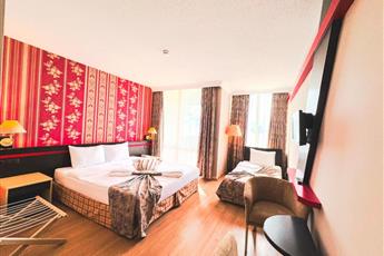 Senza Sunset Beach Hotel 5*