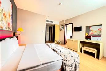 Senza Sunset Beach Hotel 5*