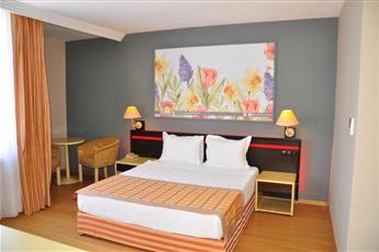 Senza Sunset Beach Hotel 5*