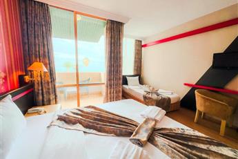 Senza Sunset Beach Hotel