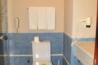 Senza Sunset Beach Hotel