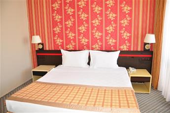 Senza Sunset Beach Hotel