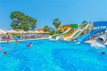 Serenis Hotel