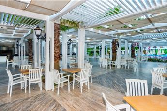Serenis Hotel