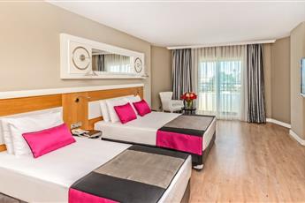 Serenis Hotel