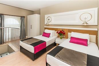 Serenis Hotel